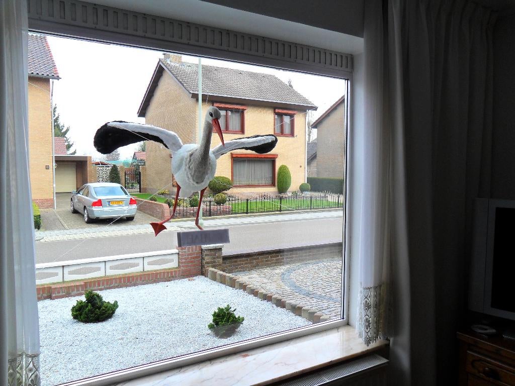 3D ooievaar door het raam kop binnen lijf buiten., Kinderen en Baby's, Kraamcadeaus en Geboorteborden, Nieuw, Geboortebord, Ophalen