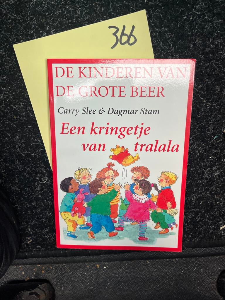 De Kinderen van de Grote Beer: Een kringetje van tralala, Boeken, Kinderboeken | Jeugd | onder 10 jaar, Ophalen of Verzenden, Zo goed als nieuw