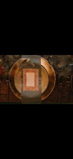 40 Goudkleurige Kunststof Onderborden voor Bruiloft/Event, Overige materialen, Ophalen of Verzenden, Zo goed als nieuw, Bord(en)