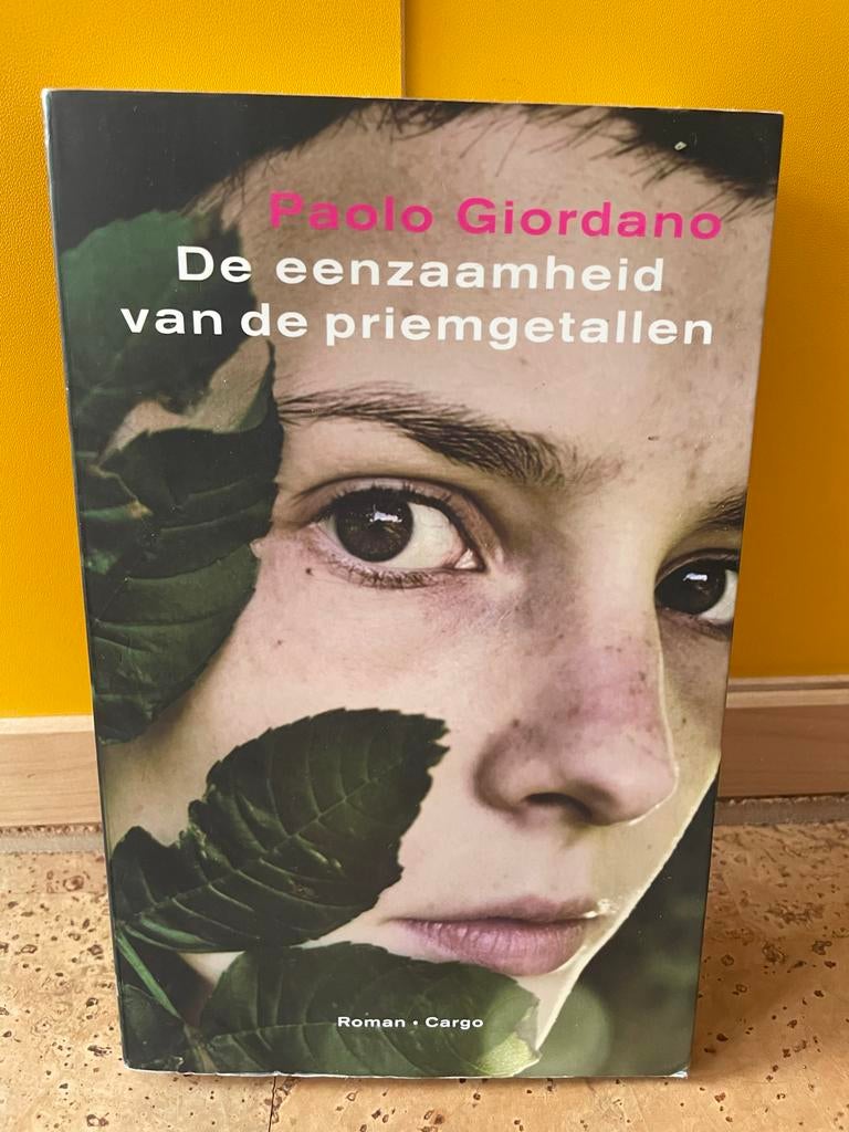 De eenzaamheid van de priemgetallen - Paolo Giordano, Boeken, Ophalen of Verzenden, Gelezen, Europa overig