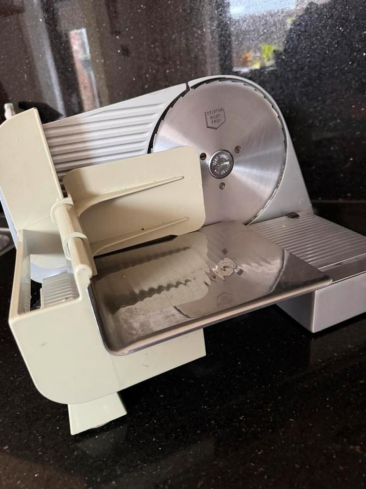 Een Graef vleessnijmachine., Huis en Inrichting, Keuken | Keukenbenodigdheden, Zo goed als nieuw, Ophalen of Verzenden