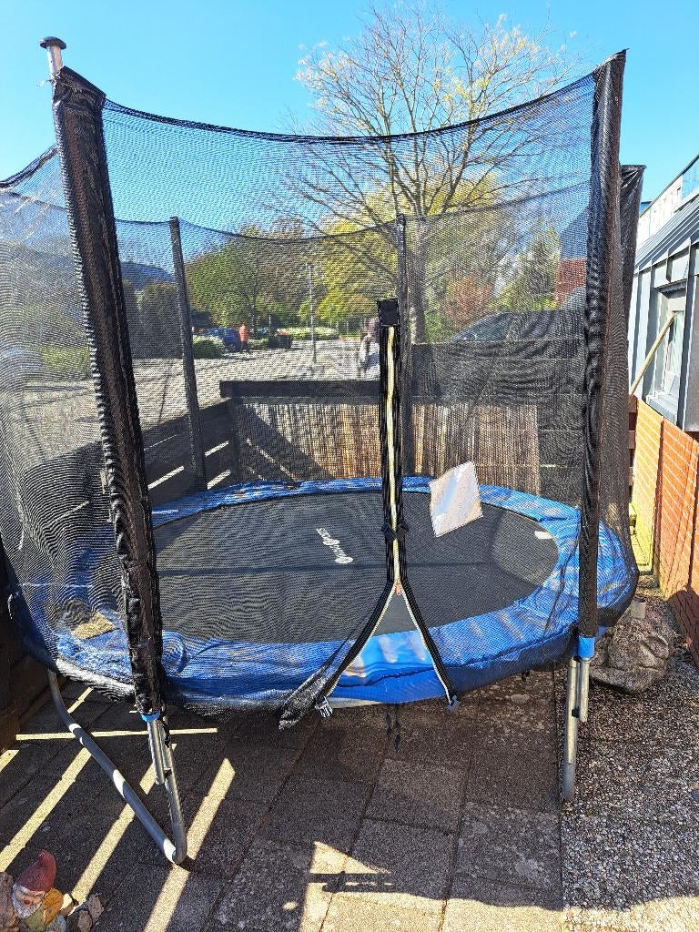 Trampoline, Ophalen, Zo goed als nieuw
