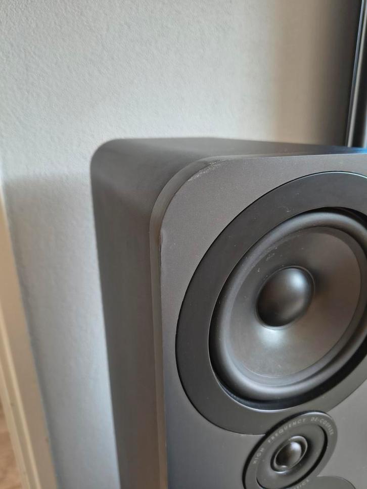 Q Acoustics 3050 vloerstaande luidspreker, Audio, Tv en Foto, Luidsprekers, Gebruikt, Front, Rear of Stereo speakers, 60 tot 120 watt