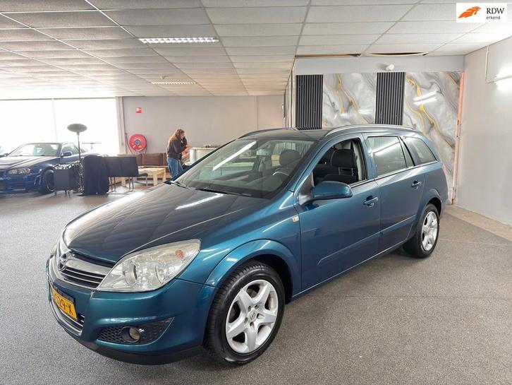 Opel Astra Wagon 1.8 Essentia Apk Nieuw,Clima,Cruise,N.A.P,L, Auto's, Opel, Bedrijf, Te koop, Astra, ABS, Airbags, Airconditioning