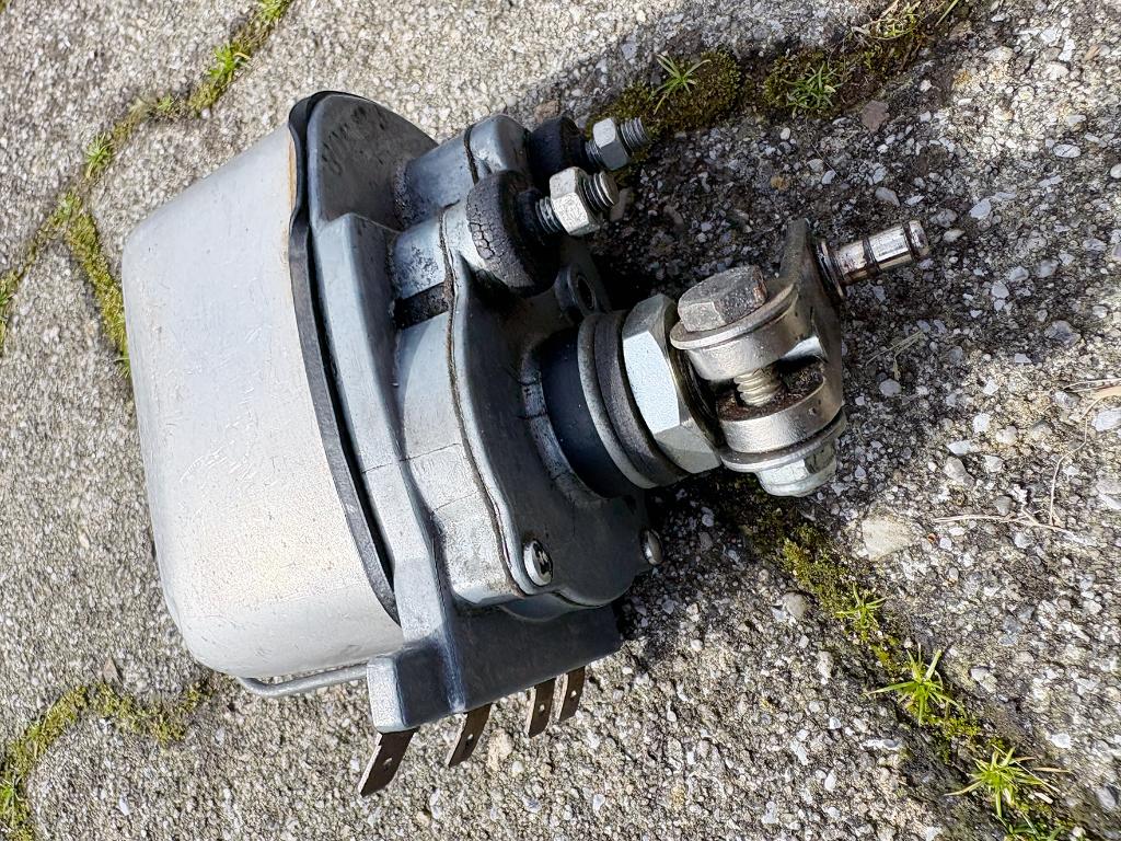 oldtimer Volvo katterug duett ruitenwisser motor 12V, Ophalen of Verzenden, Gebruikt, Volvo