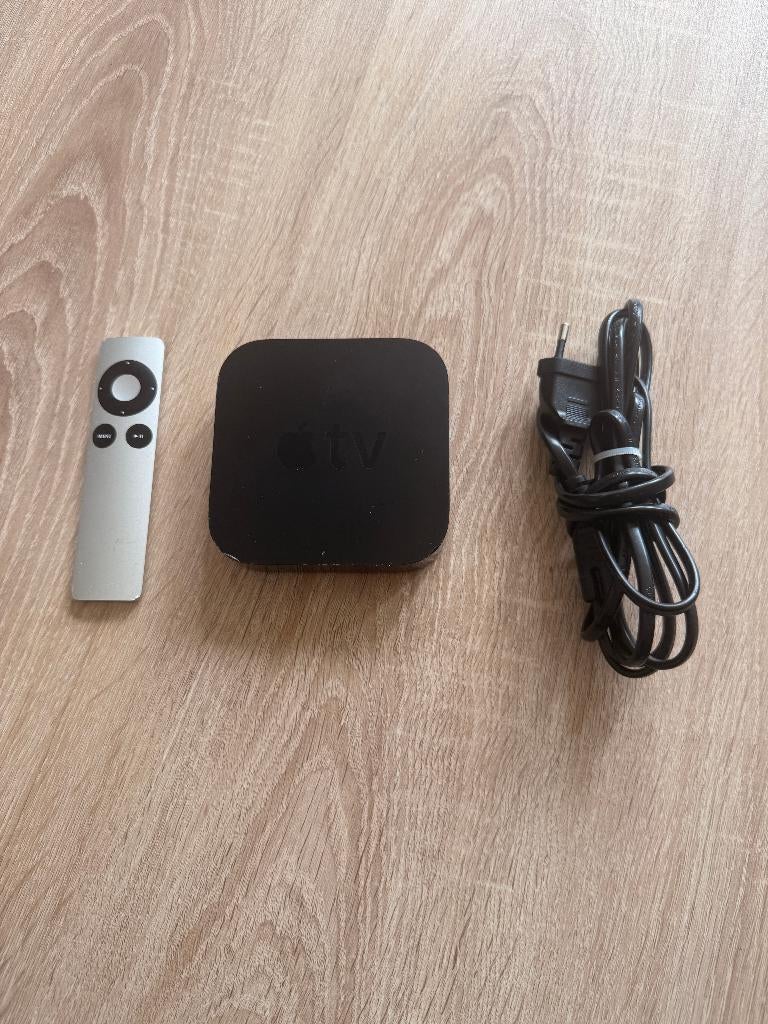 Apple TV (3e generatie) + afstandsbediening + stroomkabel, Ophalen of Verzenden, Gebruikt, HDMI