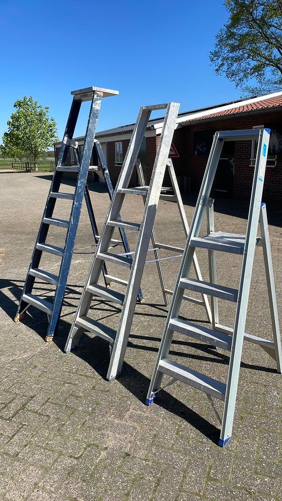 Bordestrappen 4.5.6. Treden, Ophalen, Zo goed als nieuw, Minder dan 2 meter