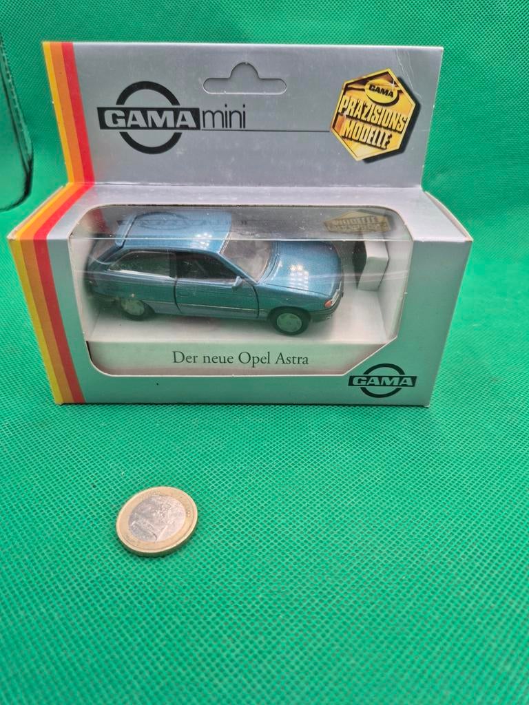 226 Der Neue Opel Astra 1/43 gama, Ophalen of Verzenden, Zo goed als nieuw, Auto, Gama