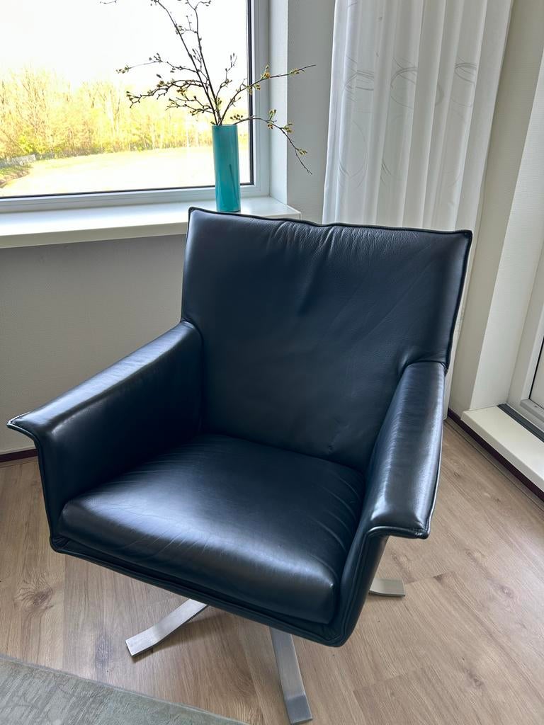 Fauteuil Design on Stock  Djenne, Huis en Inrichting, Ophalen, Zo goed als nieuw, Leer, 50 tot 75 cm