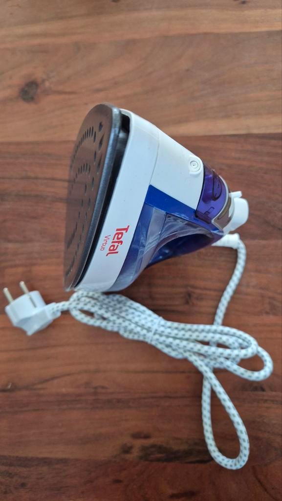 Tefal Virtuo FV1711 stoomstrijkijzer splinternieuw, Ophalen of Verzenden, Nieuw, Strijkijzer met snoer