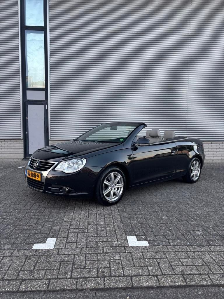 Volkswagen Eos 3.2 VR6 DSG 2007 184kW Zwart | Cabrio |, Beige, 3189 cc, Cabriolet, 4 stoelen