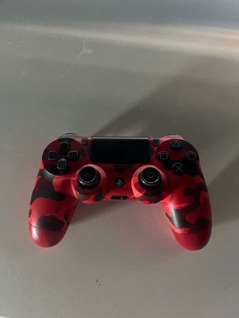 PS4 Controller Rood Camouflage, Spelcomputers en Games, Spelcomputers | Sony PlayStation Consoles | Accessoires, Gebruikt, Ophalen of Verzenden