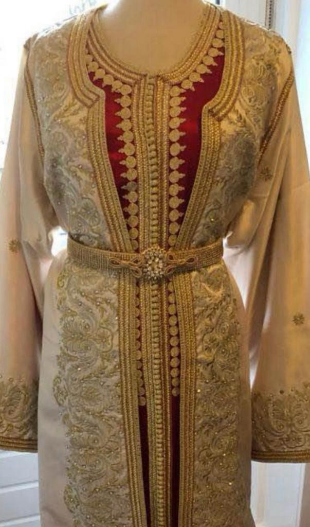 Elegante Marokkaanse takchita  - Crème met Gouden Borduur, Kleding | Dames, Gelegenheidskleding, Overige typen, Beige, Maat 42/44 (L)