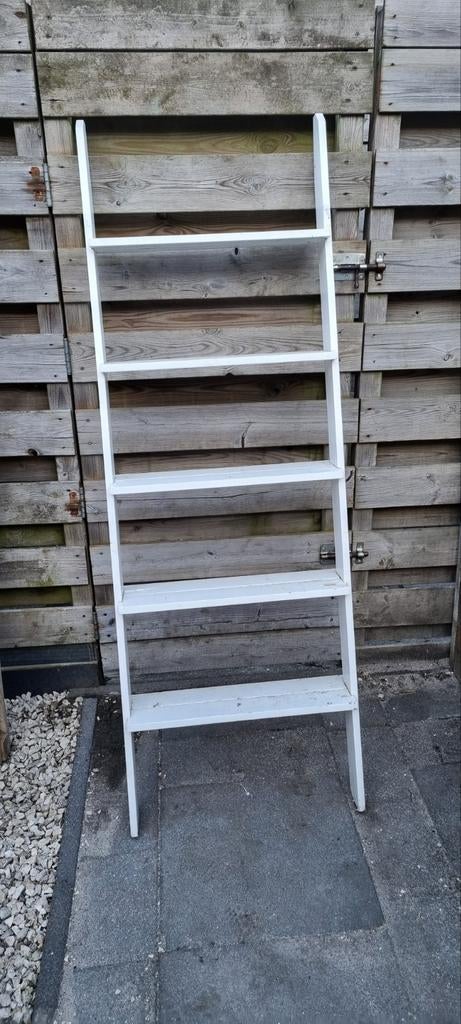 2x Witte decoratieve ladders / boekenrekken, Ophalen, Gebruikt