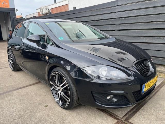 Seat Leon 1.2TSI SPORT EDITION!SERVICE ONDERHOUD!/APK TOT 03, Auto's, 1224 kg, Euro 5, Gebruikt, 4 cilinders