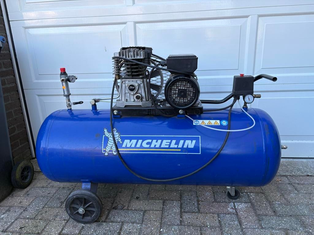 Michelin compressor, Ophalen, Gebruikt, 200 tot 400 liter/min, Mobiel