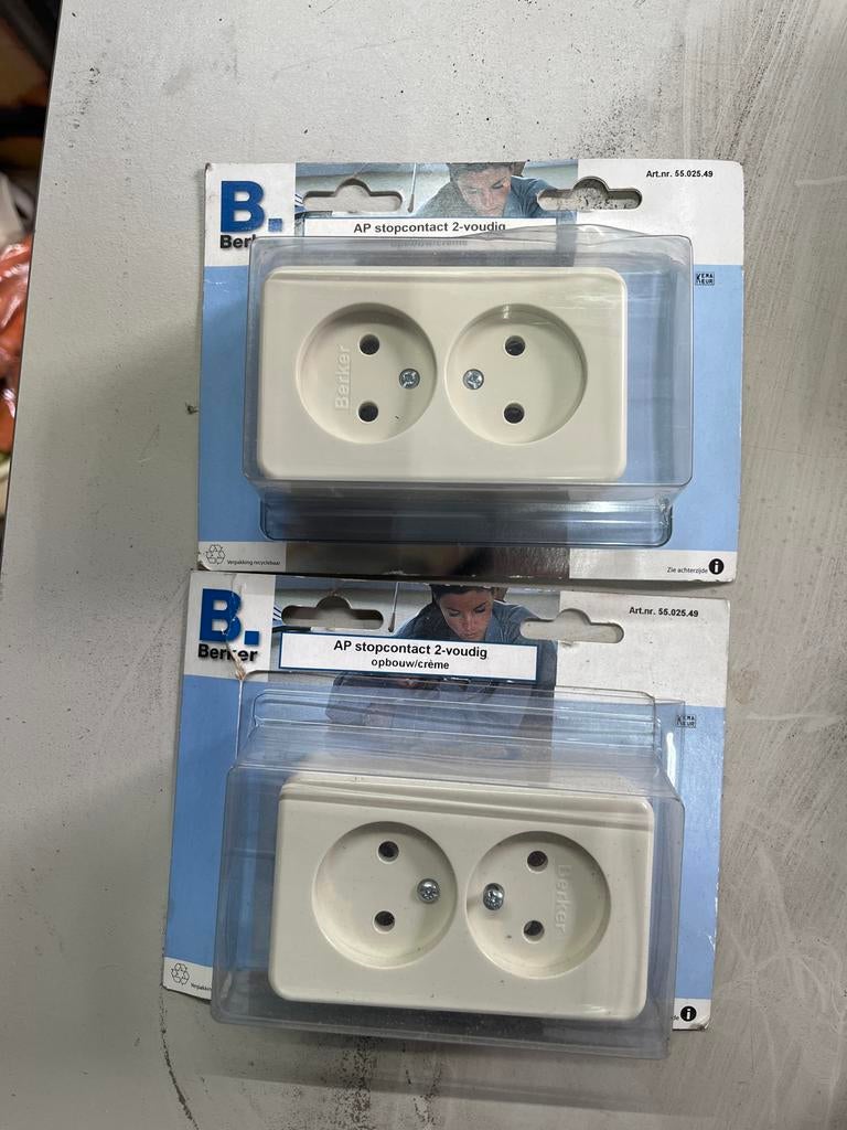 Berker Opbouw Stopcontact 2-voudig Crème, Ophalen, Nieuw, Stopcontact