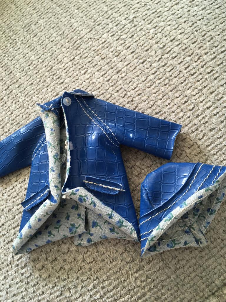 Tutti kleertjes., Ophalen of Verzenden, Gebruikt, Kleertjes