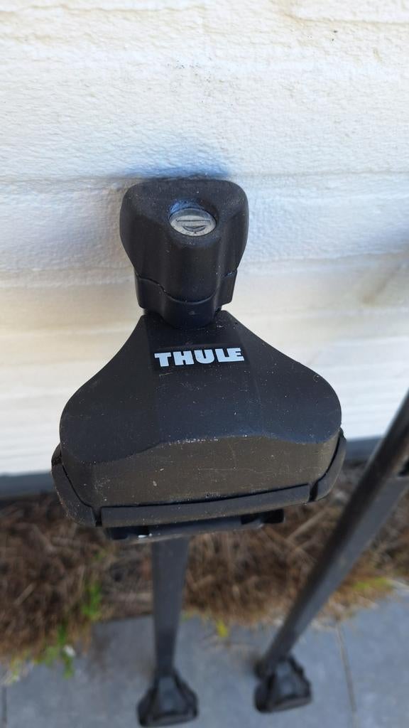 Thule  Universele Dakdragers (853 2341 06), Auto diversen, Ophalen, Gebruikt