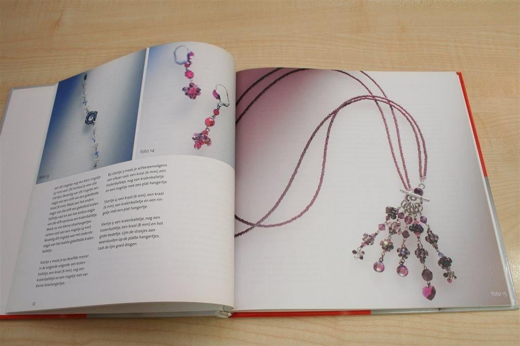 Kralen, Glans en Glitter — Zelf Sieraden Rijgen & Kettelen, Ophalen of Verzenden, Zo goed als nieuw, Overige onderwerpen