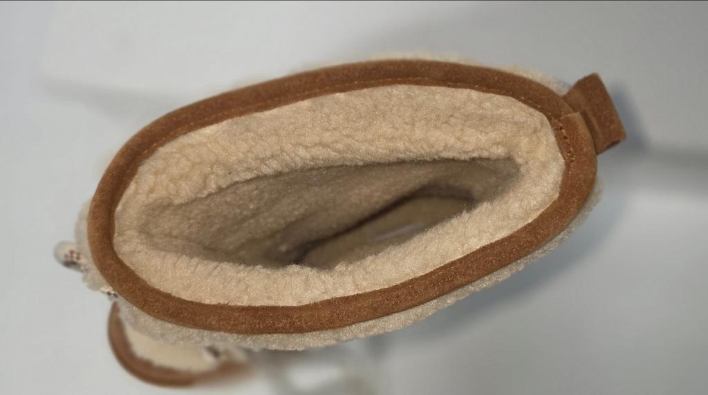 Guess laarzen nieuw in doos maat 38, Ophalen of Verzenden, Nieuw, Bruin, Snowboots