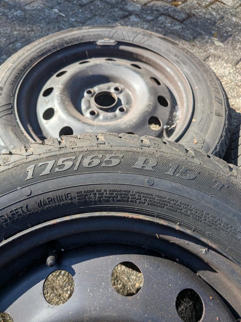 Velgen met banden voor Kia Picanto 2017 - 175/65 R14, Auto-onderdelen, Banden en Velgen, Ophalen, 14 inch, Gebruikt, 175 mm