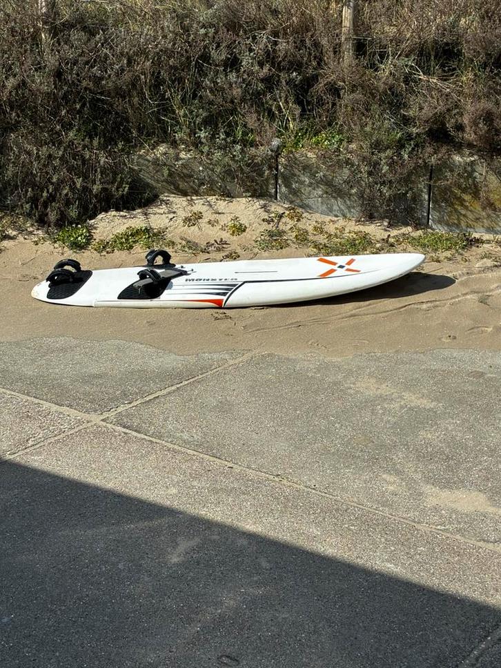 DEFI set / severne rdm / zeil + vinnen en diversen, Watersport en Boten, Windsurfen, Zo goed als nieuw, Zeil, 7 m² of meer, Ophalen