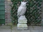 betonnen uilen beeld op sokkel, Ophalen, Gebruikt