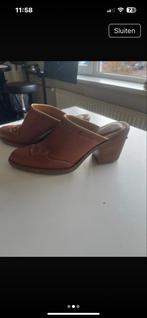 Nemonic klompjes cognac, Kleding | Dames, Overige Dameskleding, Ophalen of Verzenden, Zo goed als nieuw