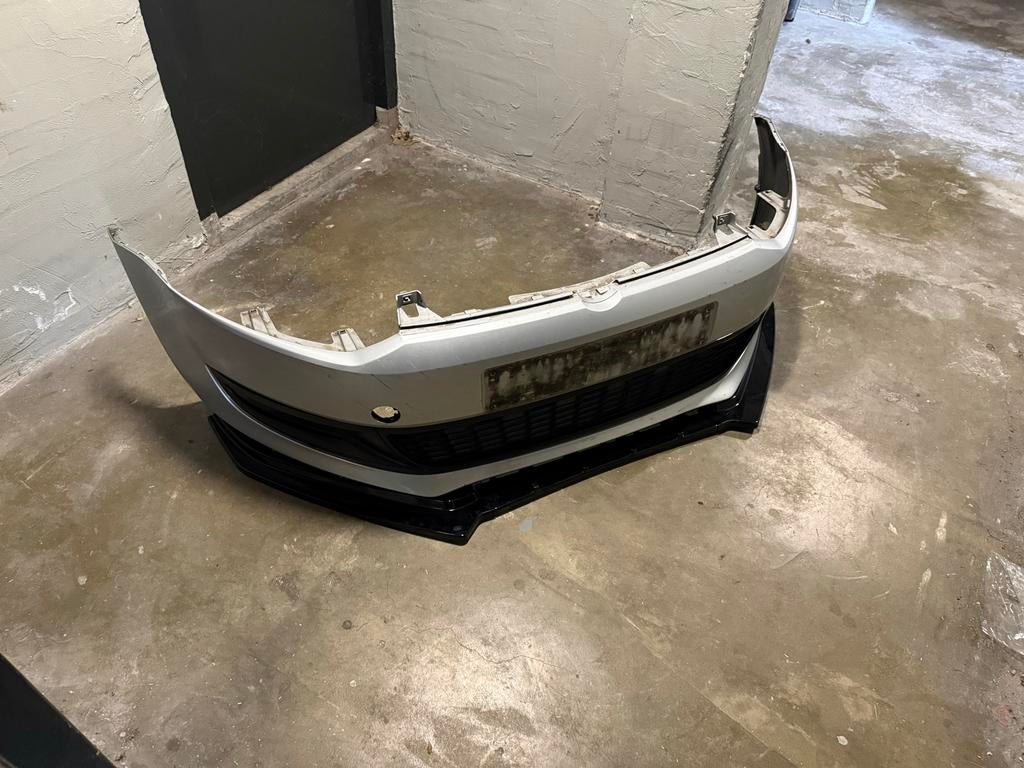 VW Polo 6R Voorbumper - Gebruikt met lichte krasjes, Ophalen, Gebruikt, Bumper, Volkswagen