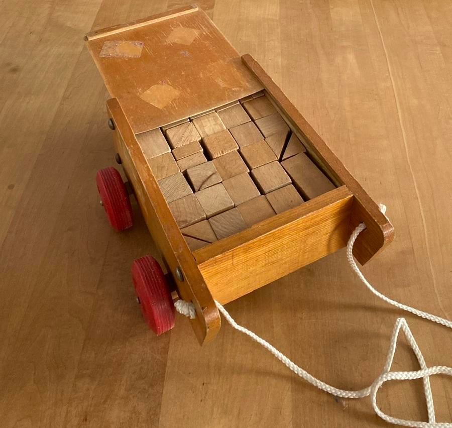 Houten trekkar met blokken, Ophalen of Verzenden, Gebruikt, Duw- of Trekspeelgoed