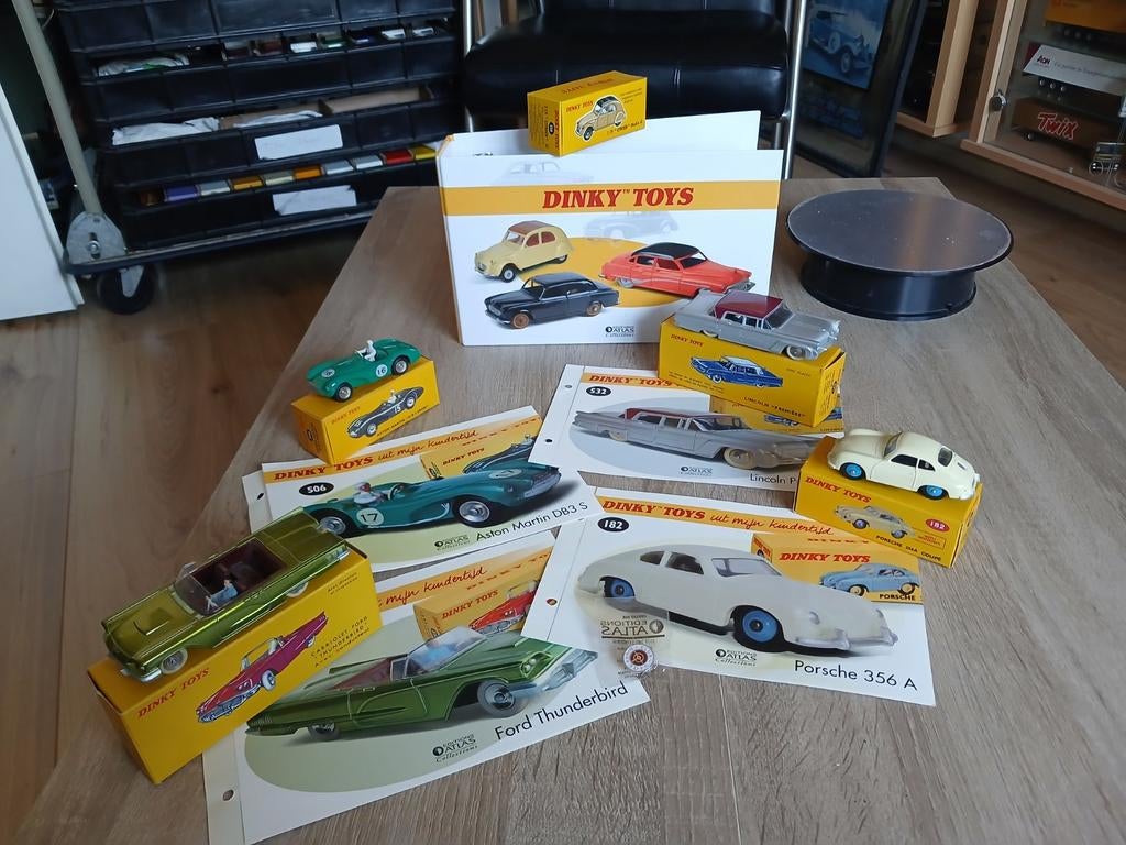 Dinky atlas, Ophalen of Verzenden, Auto, Dinky Toys