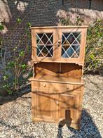 Hoekkastje met gekleurd glas in lood, Ophalen