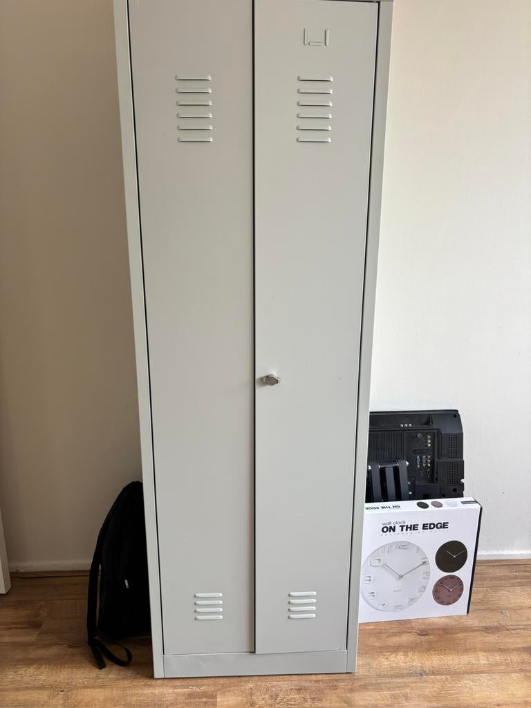 Metalen locker, afsluitbaar, Huis en Inrichting, Kasten | Lockerkasten, Ophalen, Zo goed als nieuw