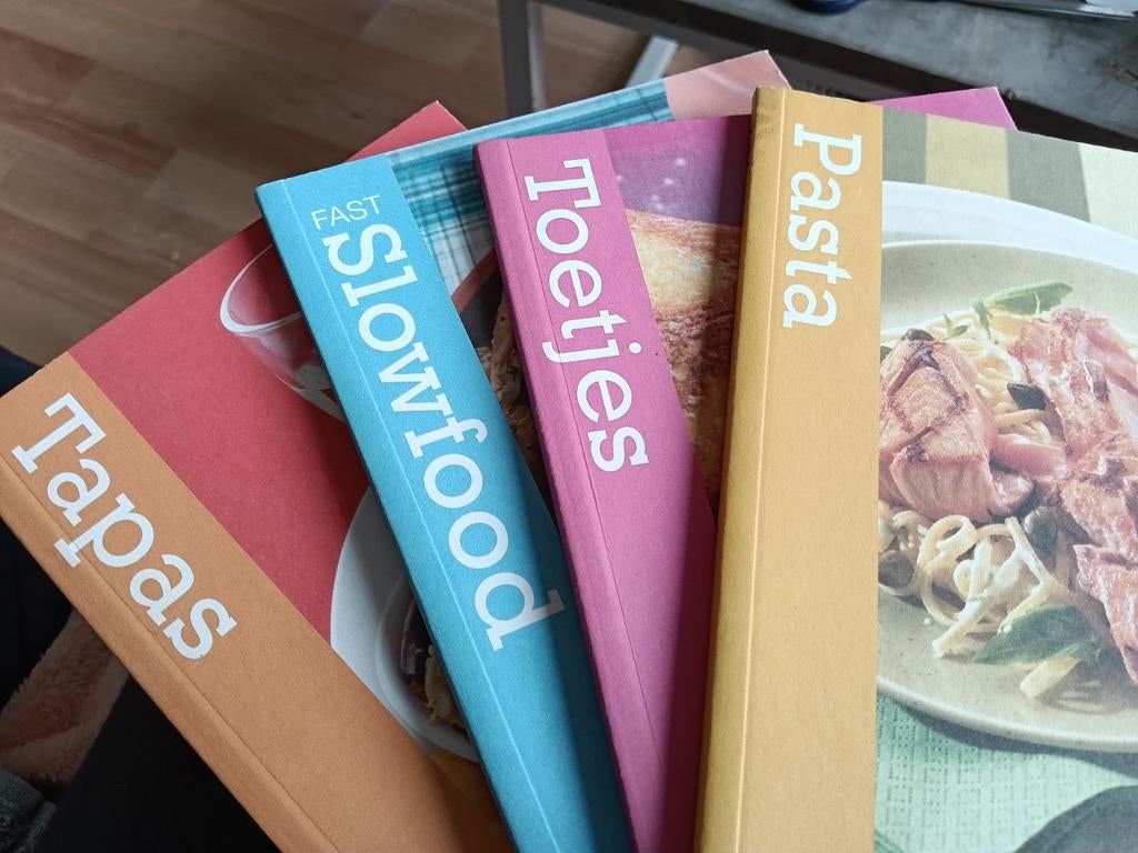 Ikea Kookboekjes: Pasta, Toetjes, Tapas, Fast Slowfood, Boeken, Kookboeken, Ikea, Ophalen of Verzenden, Zo goed als nieuw, Europa