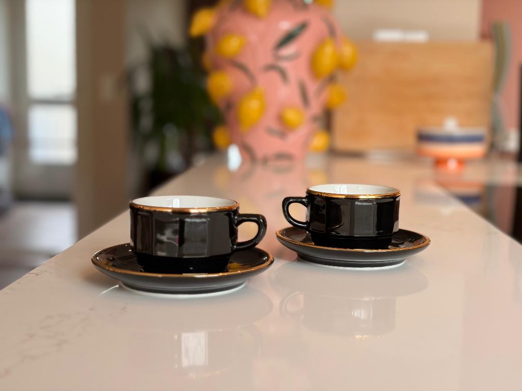 Luxe Apilco France Koffiekopjes - Zwart & Goud (Set van 2), Gebruikt, Ophalen of Verzenden, Overige stijlen, Kop(pen) en/of Schotel(s)
