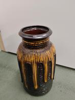 Vintage lava vaas (Leeuwarden), Ophalen