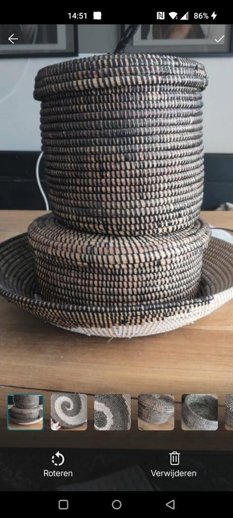 Set 2 handgemaakte Afrikaanse manden met deksel en 1 schaal, Huis en Inrichting, Woonaccessoires | Schalen en Manden, Ophalen of Verzenden