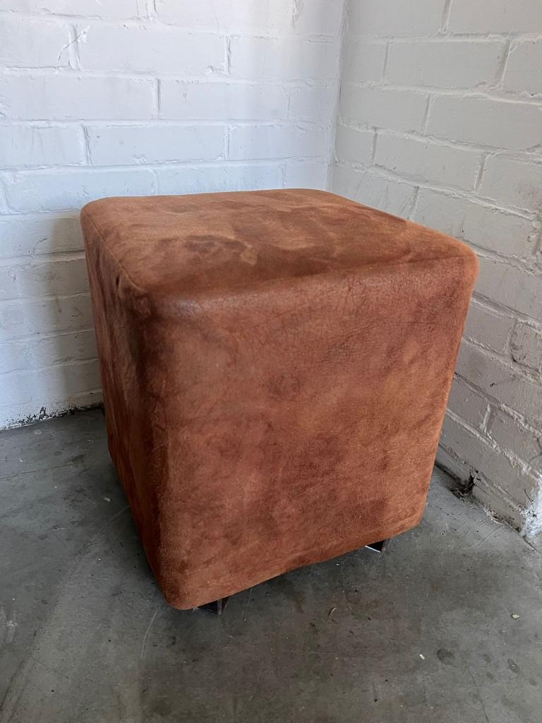 Cognac poef, Minder dan 50 cm, Vierkant, Minder dan 50 cm, Ophalen of Verzenden