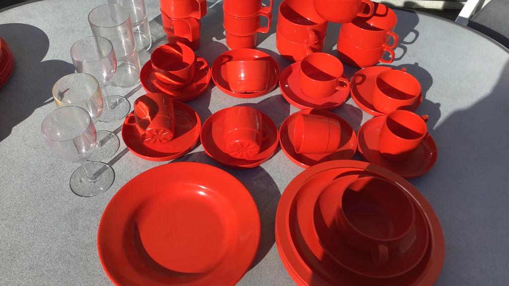 Camping Servies Mepal - Vintage ( Oranje/ Rood), Caravans en Kamperen, Ophalen, Gebruikt