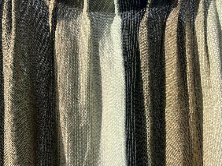 2 vintage groenen gordijnen grof geweven, Huis en Inrichting, Stoffering | Gordijnen en Lamellen, Zo goed als nieuw, 200 cm of meer