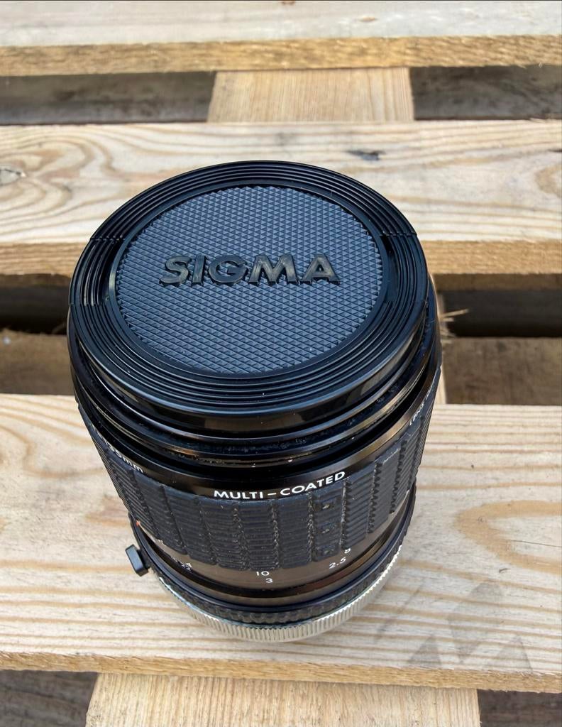 Sigma Telelens 135mm f/3.5 in goede staat met koker, Verzenden, Zo goed als nieuw, Telelens, Zoom