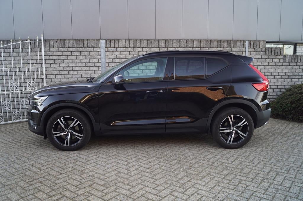 Volvo XC40 2.0 T4 AWD R-Design Autom Panodak Leder Stoel/Stu, Automaat, Gebruikt, Zwart, Bedrijf
