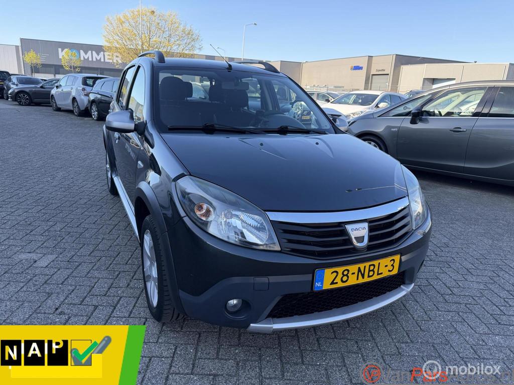 Dacia Sandero 1.6 Stepway,Airco,NAP!, Auto's, Dacia, Voorwielaandrijving, 4 cilinders, Metallic lak, 1070 kg