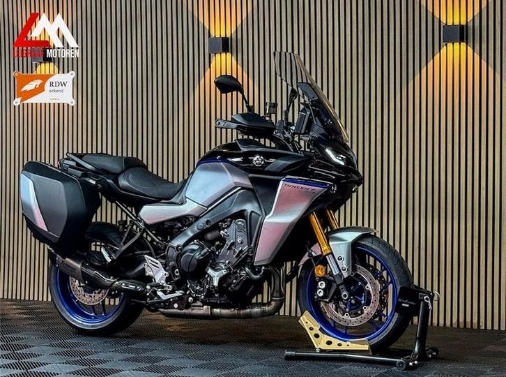 YAMAHA TRACER 9 GT + - Nieuwstaat - Akrapovic - Quickshifter, Motoren, Motoren | Yamaha, Bedrijf, Toermotor, meer dan 35 kW, 3 cilinders