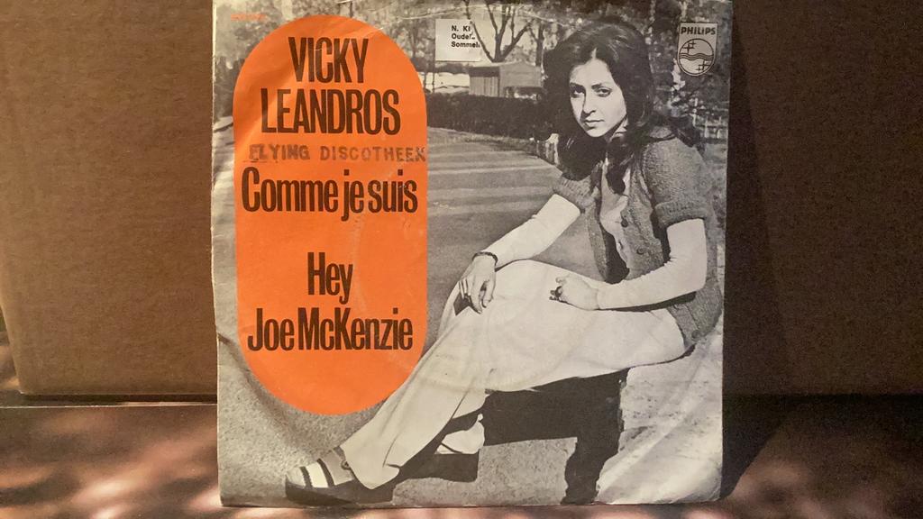 Vicky Leandros. Hey Joe Mc Kenzie. Comme je suis, Ophalen of Verzenden, Zo goed als nieuw