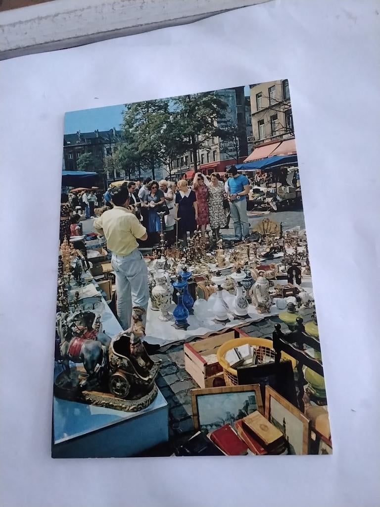BRUSSEL. VLOOIENMARKT, Ophalen of Verzenden, 1920 tot 1940, Klederdracht