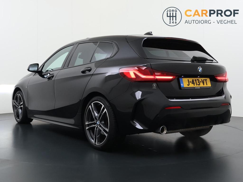 BMW 1-serie 118i High Executive Edition M-Sport | Panorama D, Auto's, Gebruikt, Zwart, 3 cilinders, 695 kg