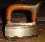 Antiek strijkijzer, Ophalen