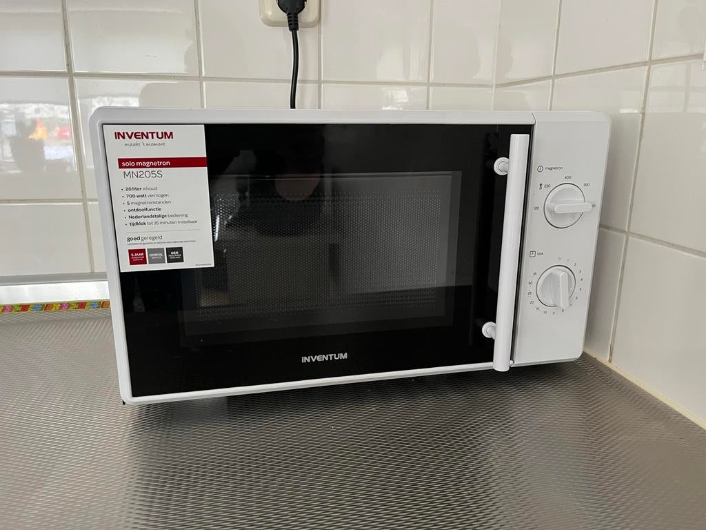 Inventum solo magnetron MN205S, Witgoed en Apparatuur, Magnetrons, Ophalen, Gebruikt, Magnetron, Draaiplateau